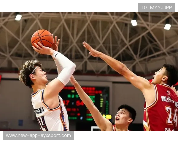 上海男篮末节崩盘，主帅怒批球队